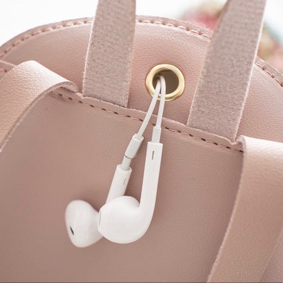 LAST ONE! Emily backback - Picture 3 of 10